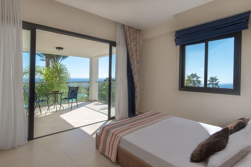 Royal Blue Hotel & Spa Geroskipou エクステリア 写真