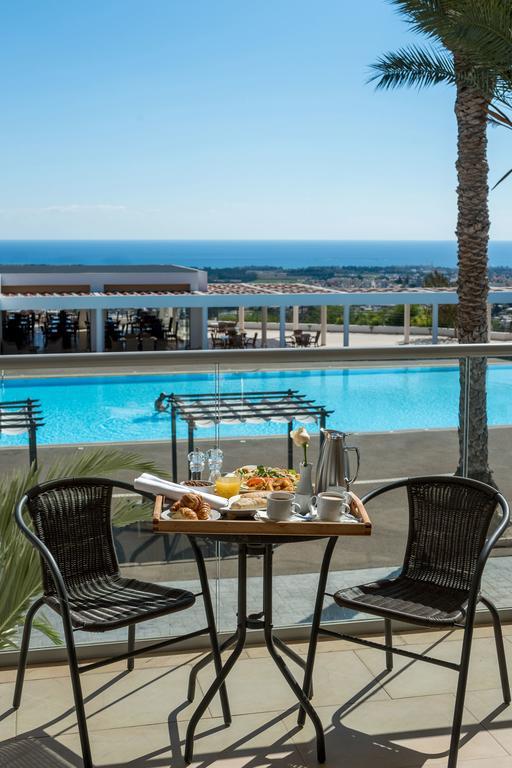Royal Blue Hotel & Spa Geroskipou エクステリア 写真